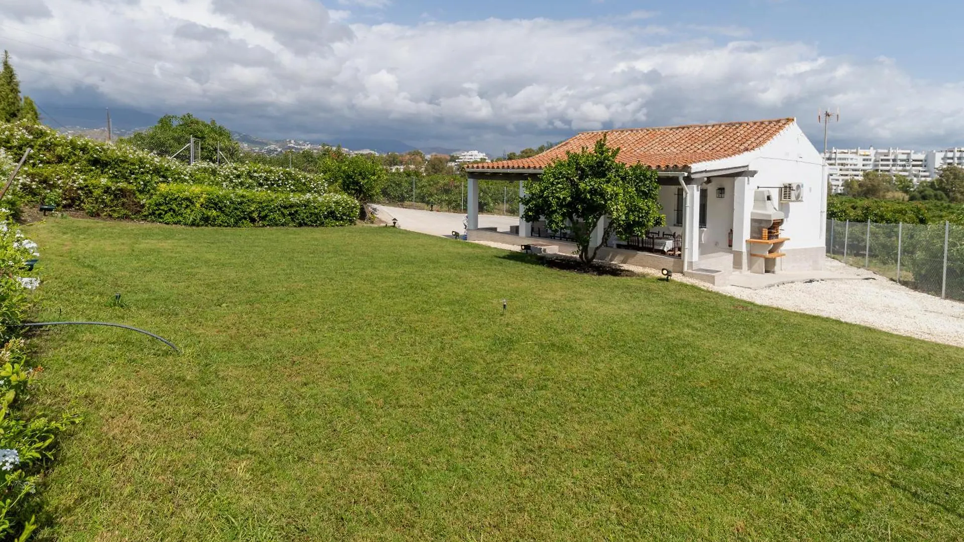 Casa De Los Aguacates Entre Marbella, Estepona Y Benahavis Spain