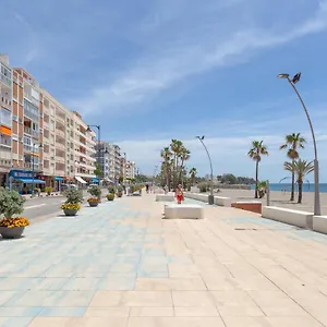Enjoy At Our Fully Equipped 2br Town House, Beach- 1min Estepona